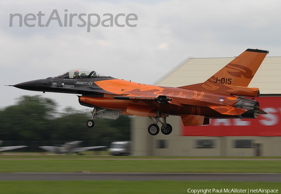 Royal Netherlands Air Force General Dynamics F-16AM Fighting Falcon (J-015) | Photo 137231