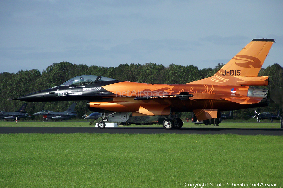 Royal Netherlands Air Force General Dynamics F-16AM Fighting Falcon (J-015) | Photo 27796