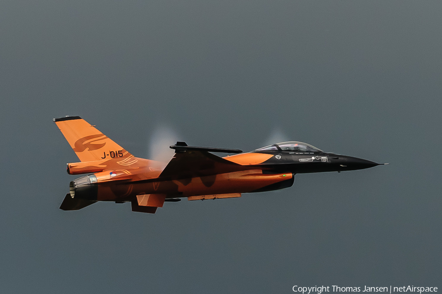 Royal Netherlands Air Force General Dynamics F-16AM Fighting Falcon (J-015) | Photo 27657