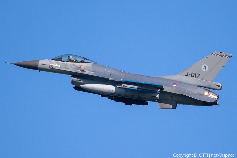 Royal Netherlands Air Force General Dynamics F-16AM Fighting Falcon (J-017) | Photo 239229