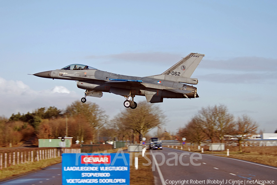 Royal Netherlands Air Force General Dynamics F-16AM Fighting Falcon (J-062) | Photo 6298