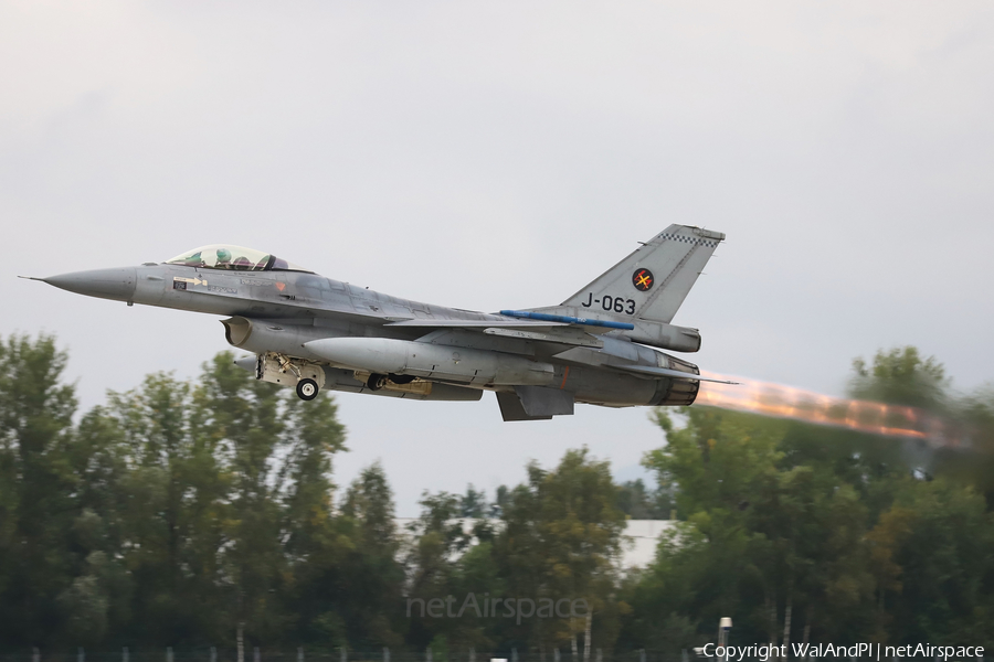 Royal Netherlands Air Force General Dynamics F-16AM Fighting Falcon (J-063) | Photo 472462
