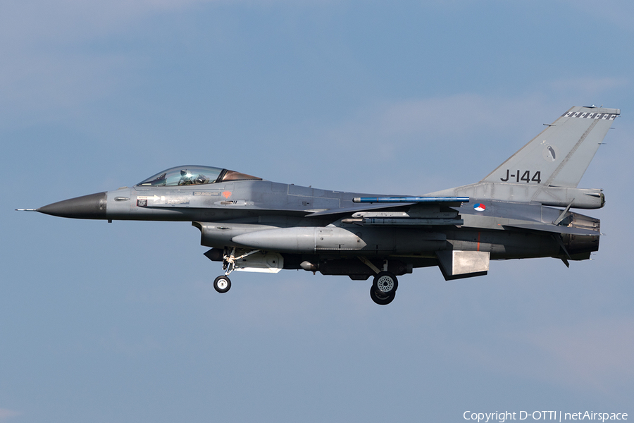Royal Netherlands Air Force General Dynamics F-16AM Fighting Falcon (J-144) | Photo 154547