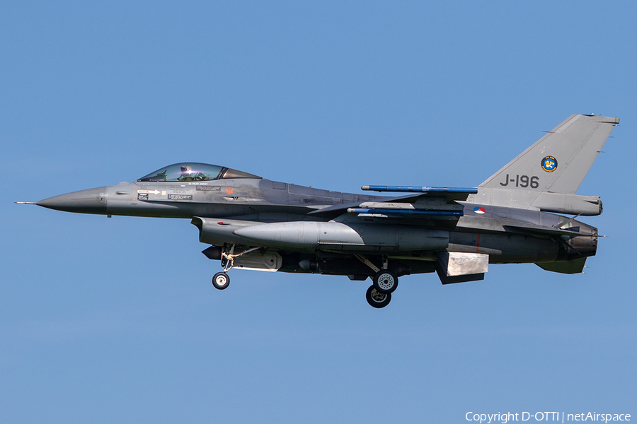 Royal Netherlands Air Force General Dynamics F-16AM Fighting Falcon (J-196) | Photo 240003
