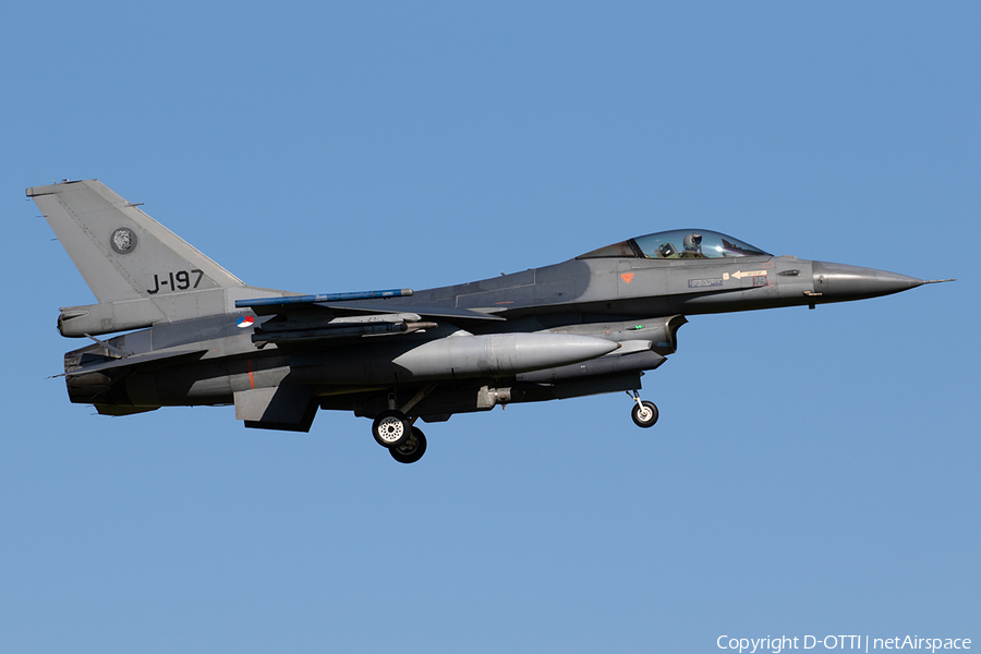 Royal Netherlands Air Force General Dynamics F-16AM Fighting Falcon (J-197) | Photo 309958