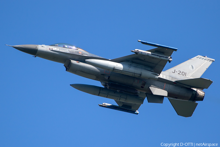 Royal Netherlands Air Force General Dynamics F-16AM Fighting Falcon (J-201) | Photo 239258