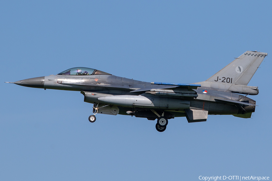 Royal Netherlands Air Force General Dynamics F-16AM Fighting Falcon (J-201) | Photo 240054