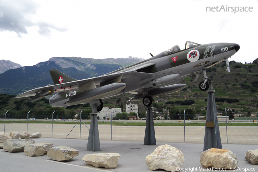 Swiss Air Force Hawker Hunter F.58 (J-4100) | Photo 171526