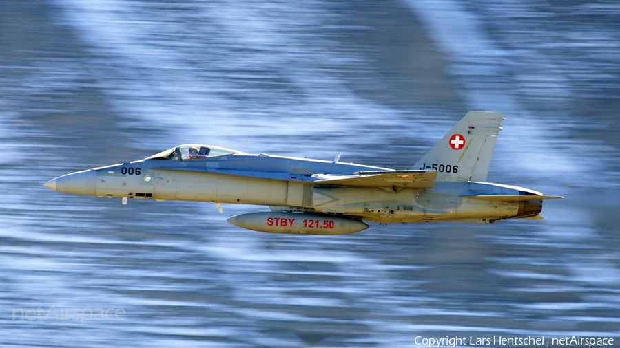 Swiss Air Force McDonnell Douglas F/A-18C Hornet (J-5006) | Photo 194268