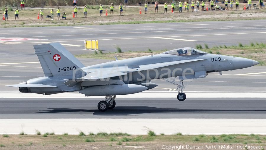 Swiss Air Force McDonnell Douglas F/A-18C Hornet (J-5009) | Photo 609198