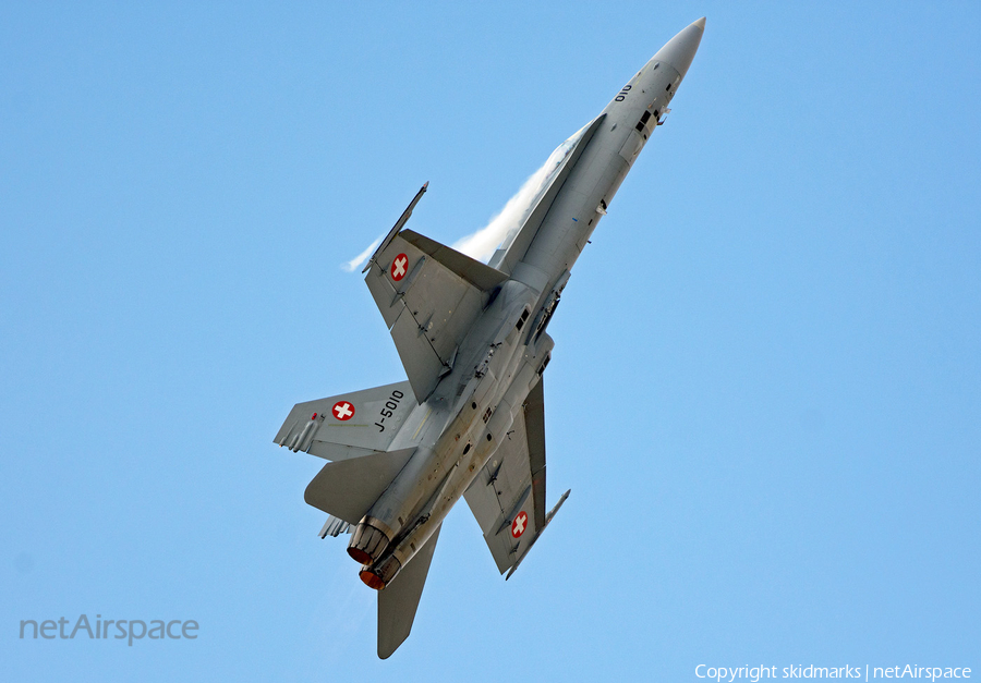 Swiss Air Force McDonnell Douglas F/A-18C Hornet (J-5010) | Photo 254431