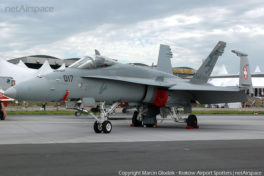 Swiss Air Force McDonnell Douglas F/A-18C Hornet (J-5017) | Photo 48017