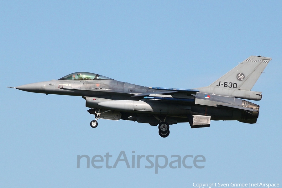 Royal Netherlands Air Force General Dynamics F-16AM Fighting Falcon (J-630) | Photo 240242