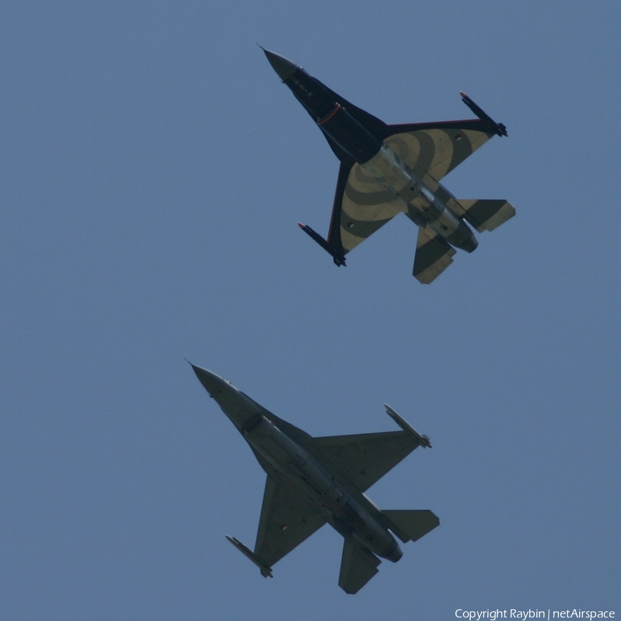 Royal Netherlands Air Force General Dynamics F-16AM Fighting Falcon (J-632) | Photo 551903