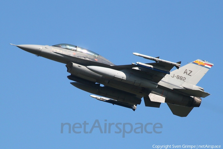 Royal Netherlands Air Force General Dynamics F-16BM Fighting Falcon (J-882) | Photo 240221