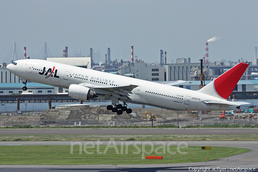 Japan Airlines - JAL Boeing 777-289 (JA007D) | Photo 213661