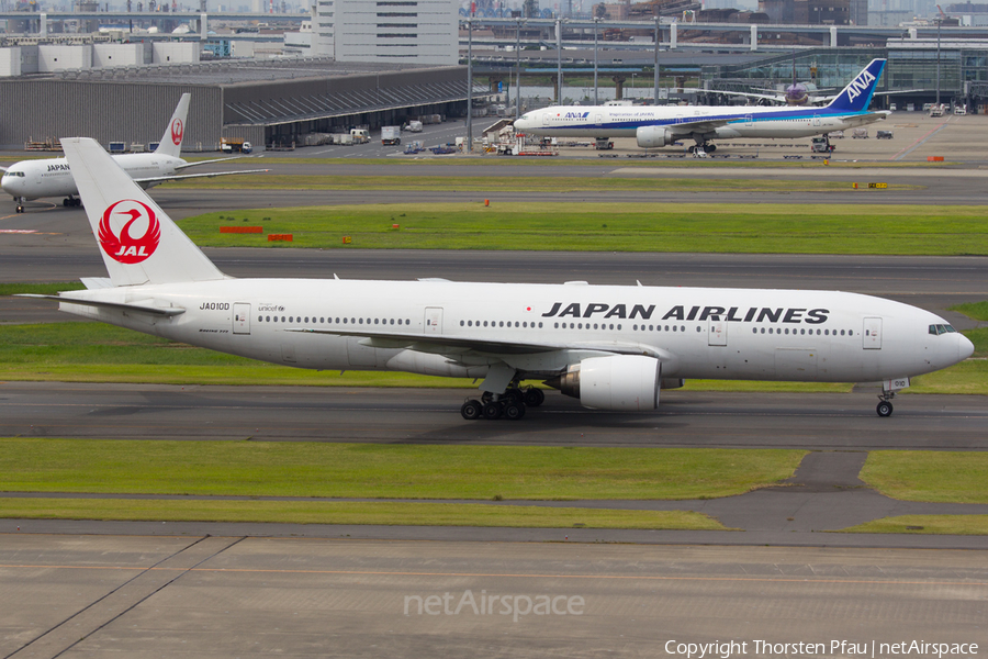 Japan Airlines - JAL Boeing 777-289 (JA010D) | Photo 80653