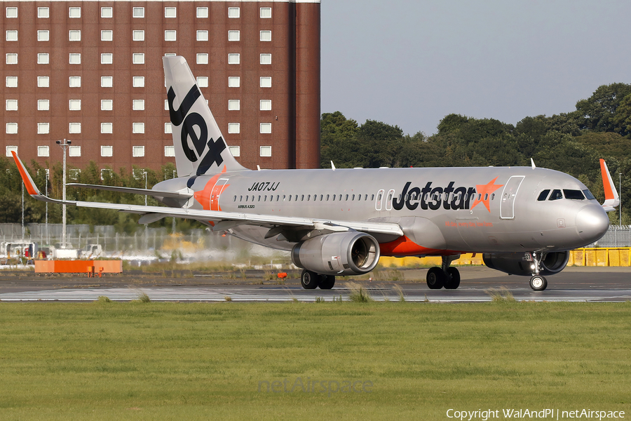 Jetstar Japan Airbus A320-232 (JA07JJ) | Photo 644911