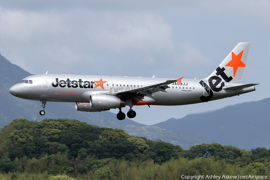 Jetstar Japan Airbus A320-232 (JA09JJ) | Photo 245529
