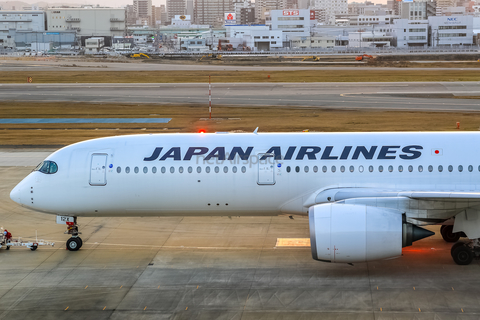 Japan Airlines - JAL Airbus A350-941 (JA12XJ) at  Fukuoka, Japan