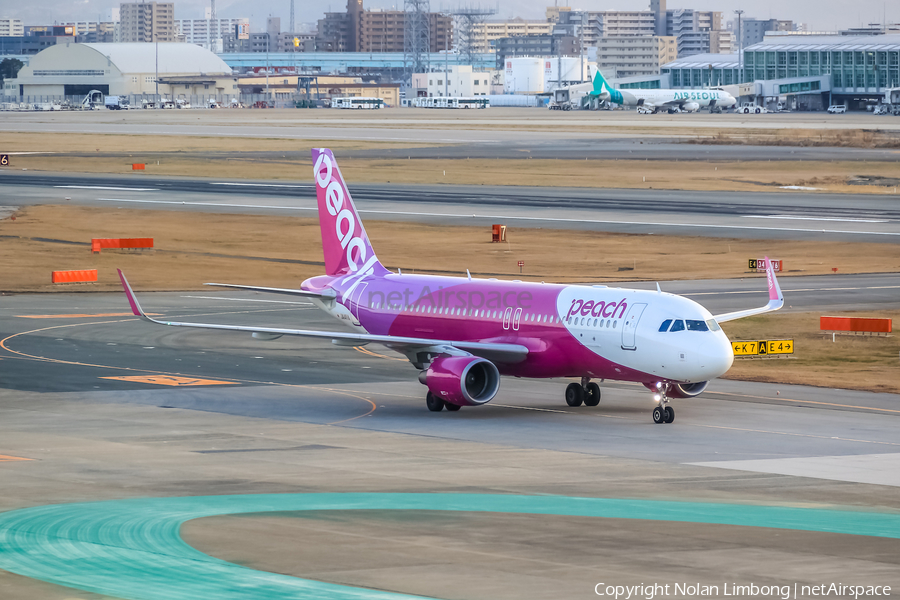 Vanilla Air Airbus A320-214 (JA14VA) | Photo 597179