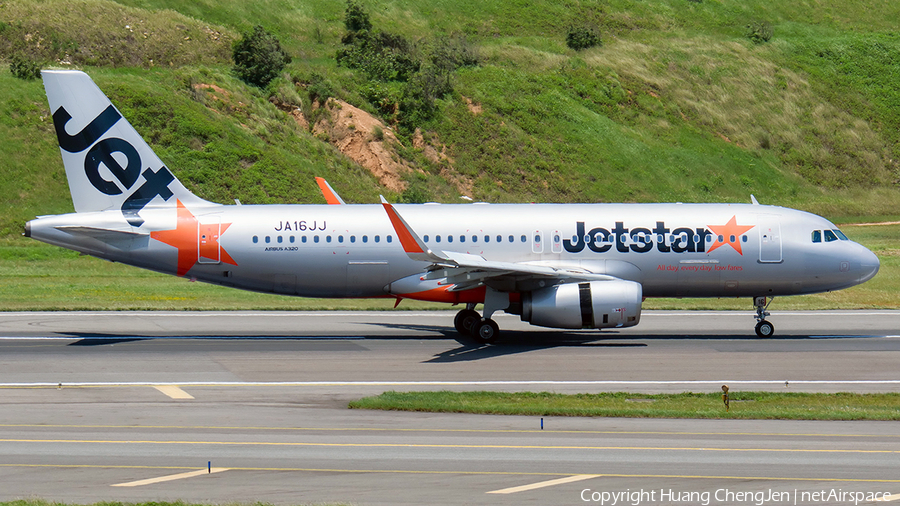 Jetstar Japan Airbus A320-232 (JA16JJ) | Photo 679758