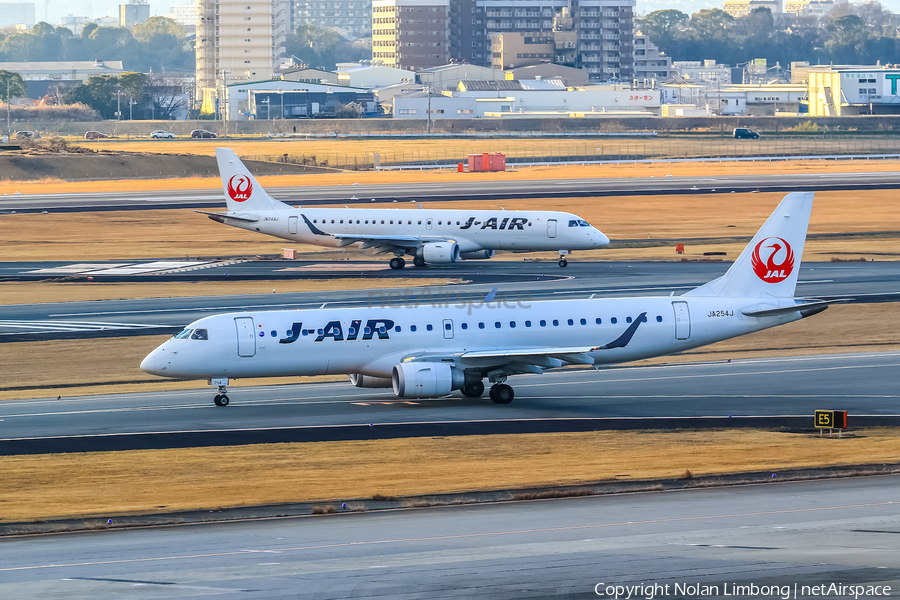 JAL - J-Air Embraer ERJ-190STD (ERJ-190-100STD) (JA254J) | Photo 598826