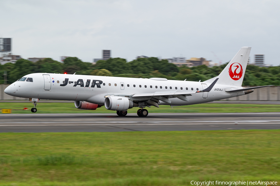 JAL - J-Air Embraer ERJ-190STD (ERJ-190-100STD) (JA254J) | Photo 632177