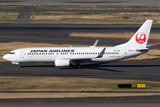 Japan Airlines - JAL Boeing 737-846 (JA301J) at  Tokyo - Haneda International, Japan