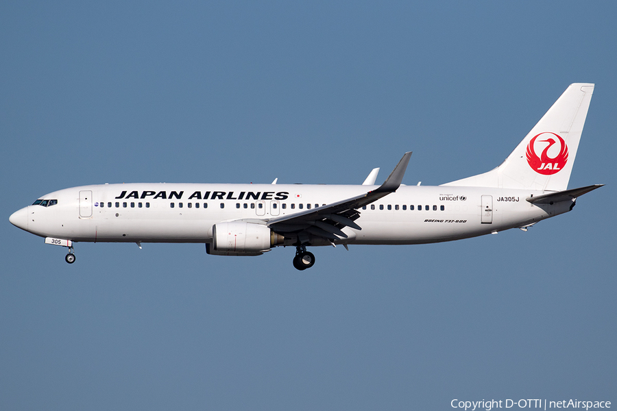 Japan Airlines - JAL Boeing 737-846 (JA305J) | Photo 401169