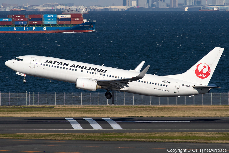 Japan Airlines - JAL Boeing 737-846 (JA328J) | Photo 398397