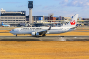 Japan Airlines - JAL Boeing 737-846 (JA331J) at  Osaka - Itami International, Japan