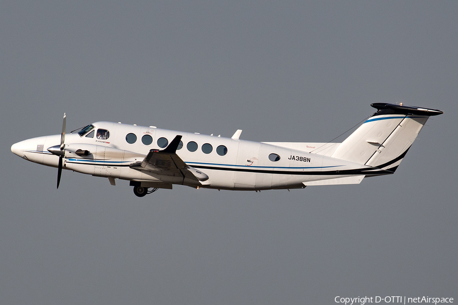 (Private) Beech King Air 350i (JA388N) | Photo 389183