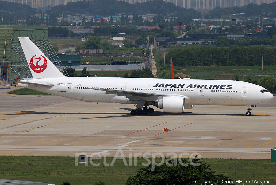 Japan Airlines - JAL Boeing 777-246(ER) (JA702J) | Photo 433391