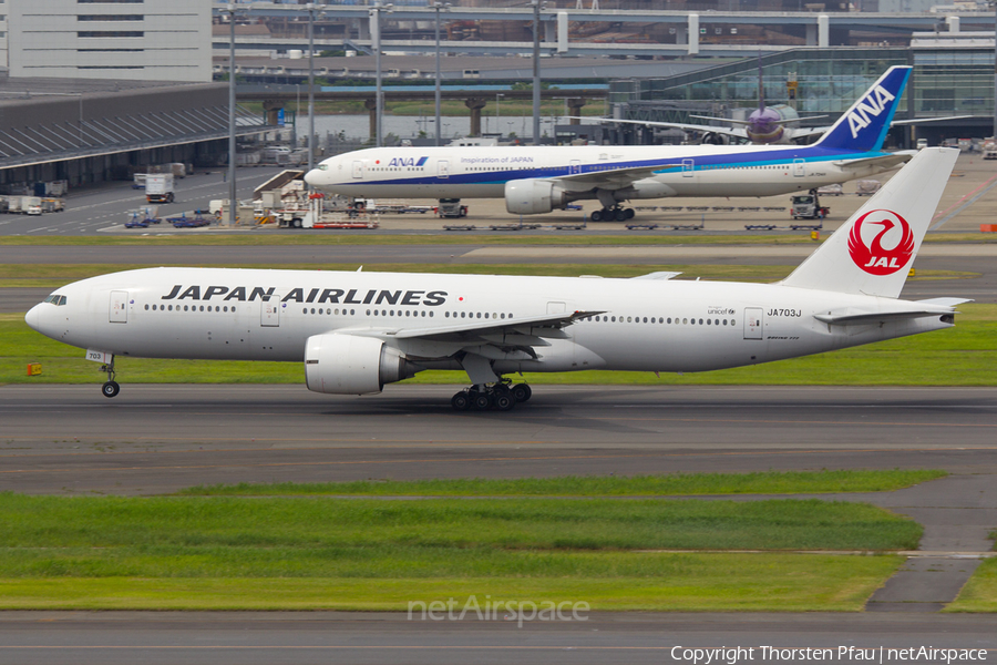 Japan Airlines - JAL Boeing 777-246(ER) (JA703J) | Photo 81485