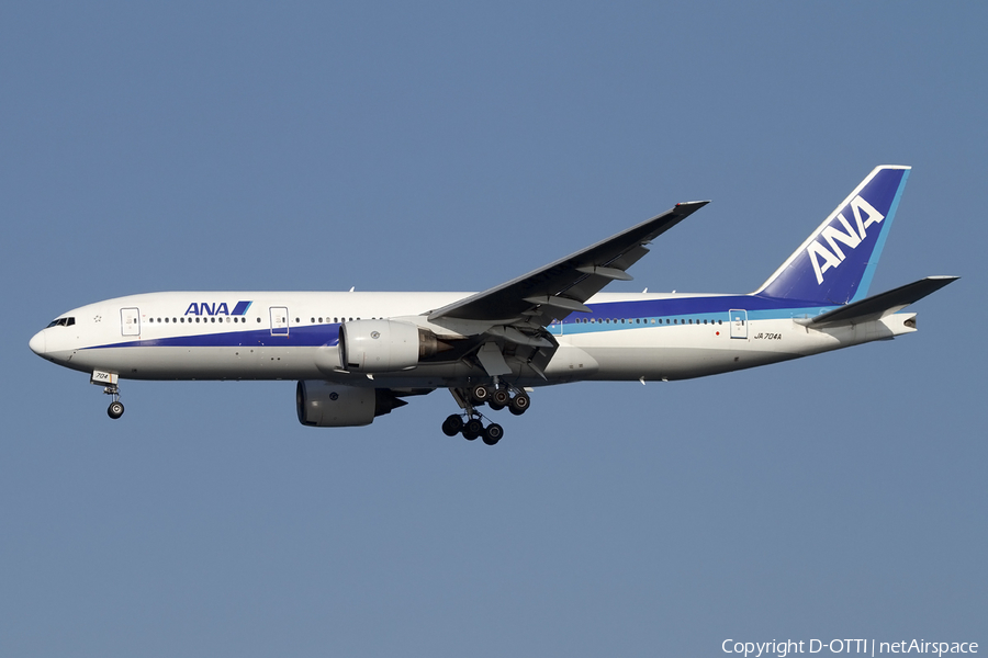 All Nippon Airways - ANA Boeing 777-281 (JA704A) | Photo 418670