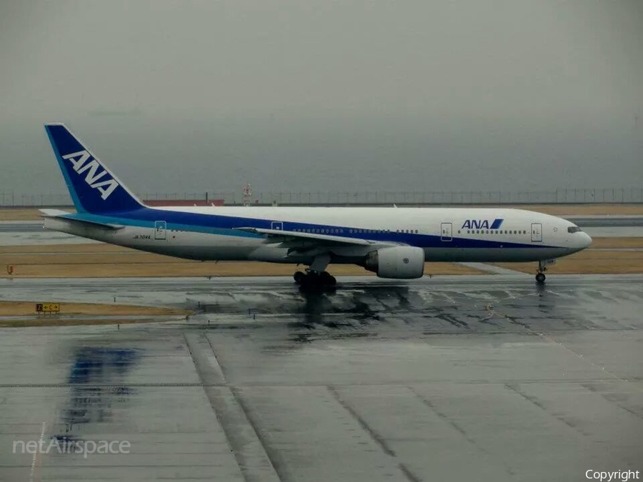 All Nippon Airways - ANA Boeing 777-281 (JA704A) | Photo 62058