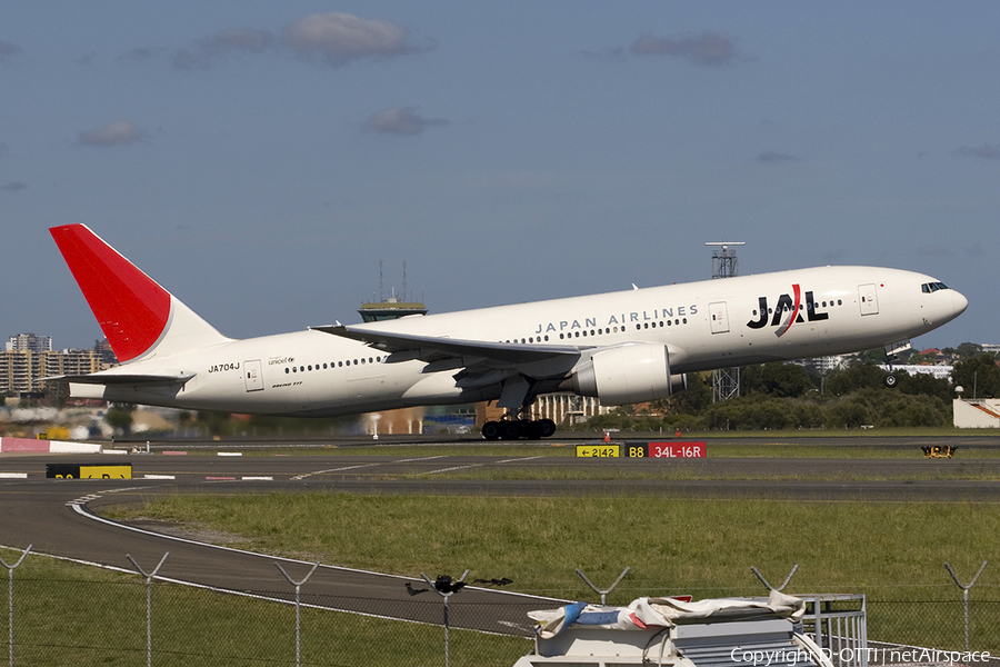 Japan Airlines - JAL Boeing 777-246(ER) (JA704J) | Photo 282786