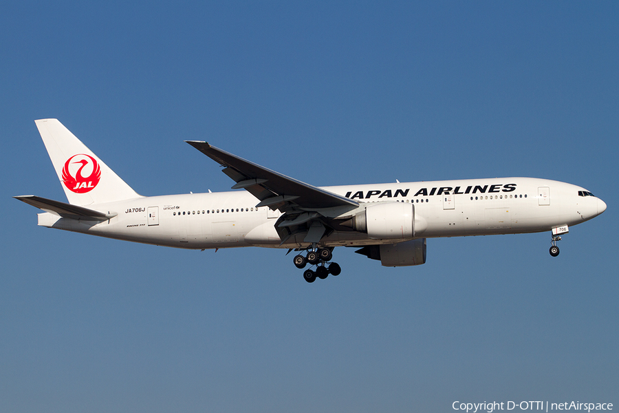 Japan Airlines - JAL Boeing 777-246(ER) (JA706J) | Photo 453668