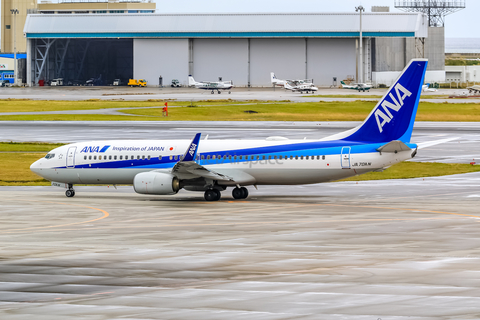 All Nippon Airways - ANA Boeing 737-881 (JA70AN) at  Okinawa - Naha, Japan