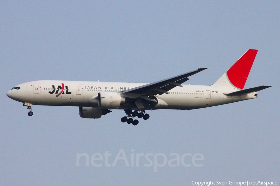 Japan Airlines - JAL Boeing 777-246(ER) (JA711J) | Photo 32156