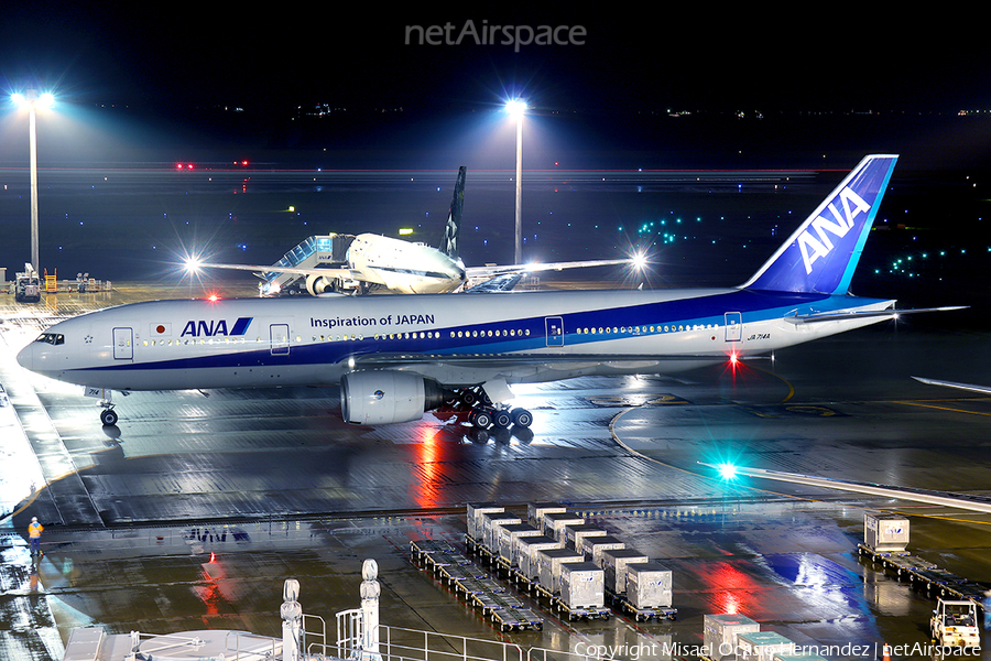 All Nippon Airways - ANA Boeing 777-281 (JA714A) | Photo 366670