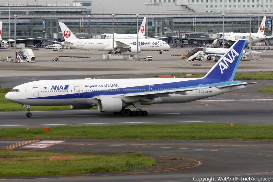 All Nippon Airways - ANA Boeing 777-281 (JA714A) | Photo 650425