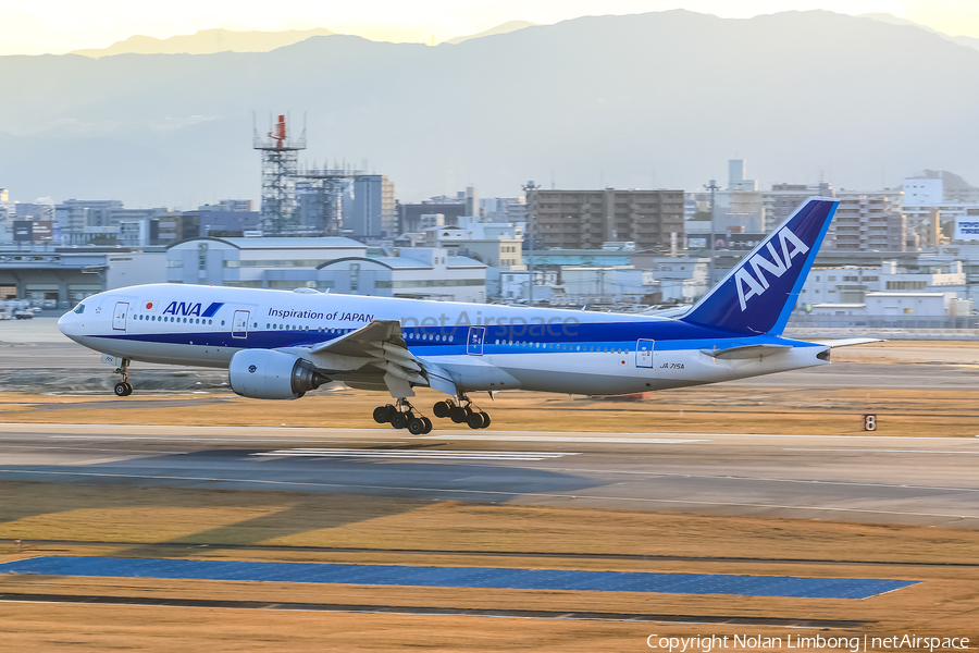 All Nippon Airways - ANA Boeing 777-281(ER) (JA715A) | Photo 598948