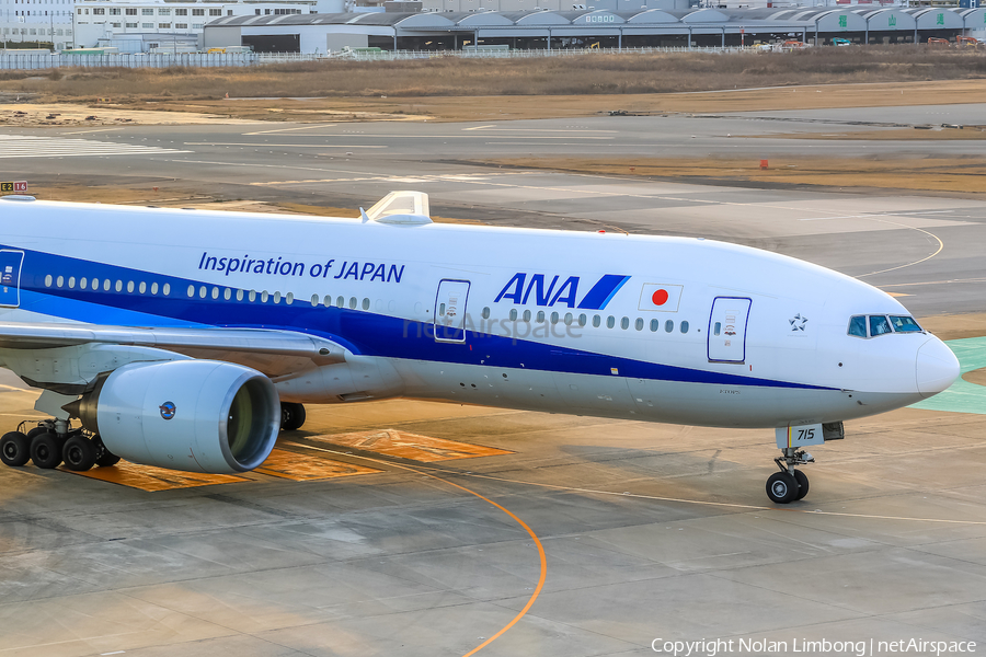 All Nippon Airways - ANA Boeing 777-281(ER) (JA715A) | Photo 598953