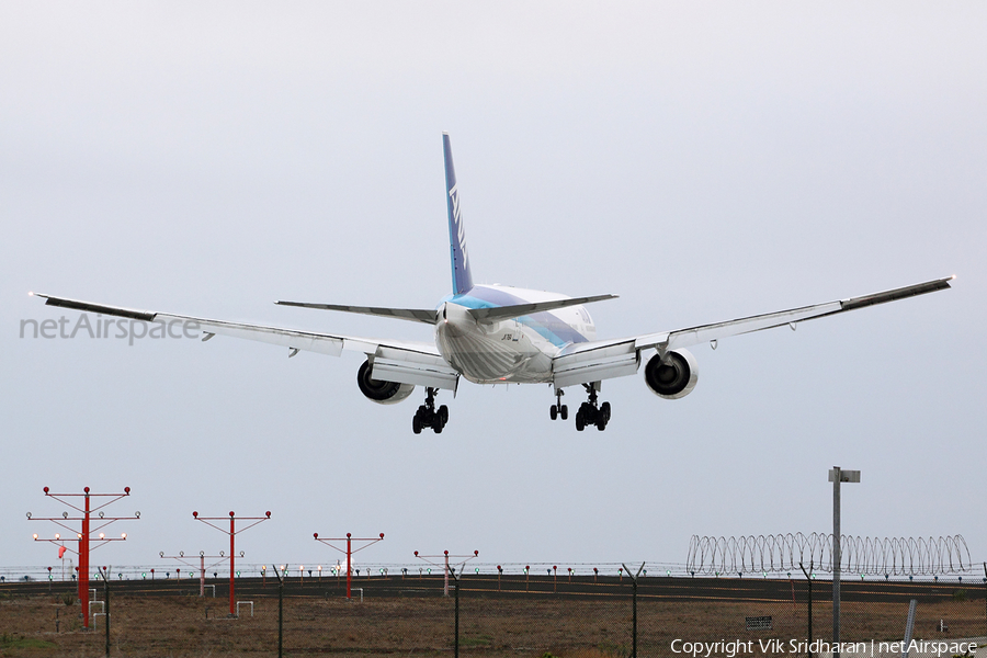 All Nippon Airways - ANA Boeing 777-281(ER) (JA716A) | Photo 10851