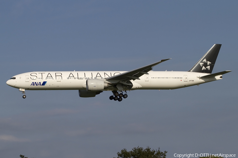 All Nippon Airways - ANA Boeing 777-381(ER) (JA731A) | Photo 419486