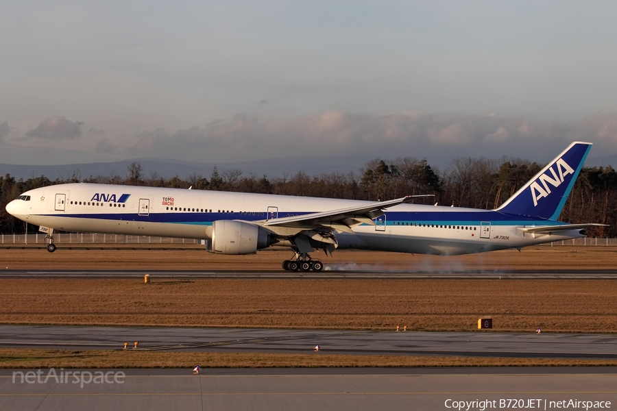 All Nippon Airways - ANA Boeing 777-381(ER) (JA732A) | Photo 36238