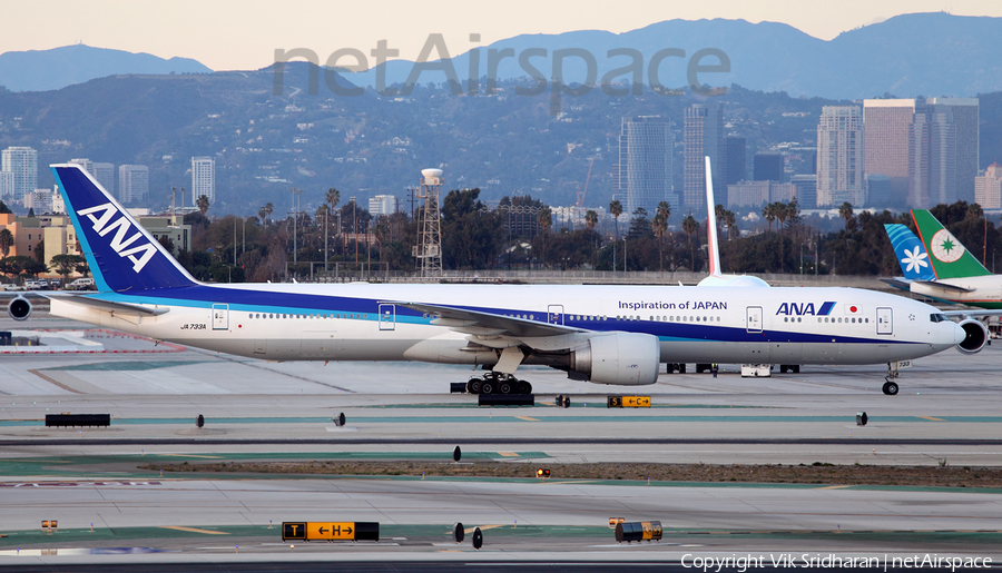 All Nippon Airways - ANA Boeing 777-381(ER) (JA733A) | Photo 97194