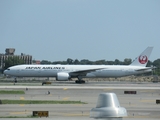 Japan Airlines - JAL Boeing 777-346(ER) (JA733J) at  New York - John F. Kennedy International, United States